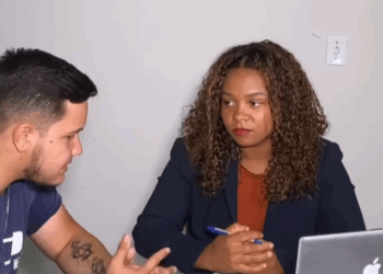 H1313002_Patroa faz Armadilha Pra pegar futuro gerente da empresa._part2