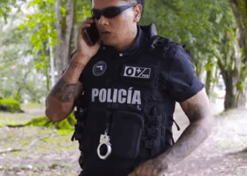 H2910006 Cambio su vestido de matrimonio salvó su vida part2