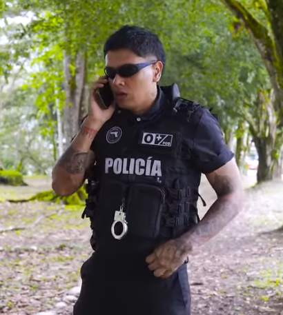 H2910006 Cambio su vestido de matrimonio salvó su vida part2