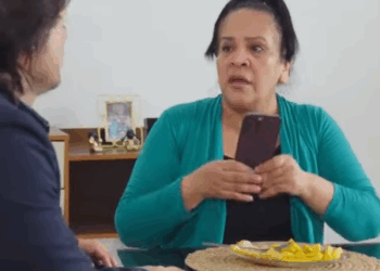 H2910010 Enviaba mesadas del extranjero para un buen cuidado de su madre su mujer se gastaba en su amantε part2