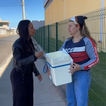 H3015006 Milionário dá uma grande lição em Jovem que desrespeitava própria mãe part2