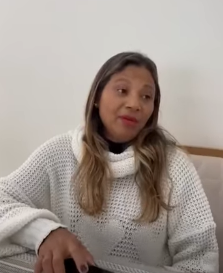 H0000009_Depois que ele separou da esposa começou construir ela que parte dela._part2