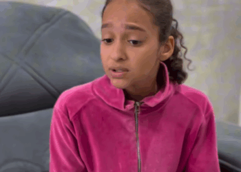 H1506003 Ela fazia isso com minha filha quando eu não estava part2