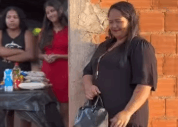 H1513005 Ela deu exemplo de amor ao próximo Acompanhe essa história part2