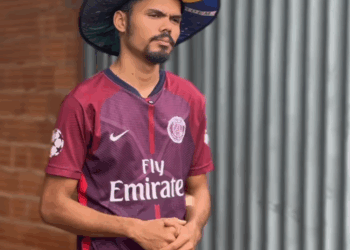 H1513008 Patroa recompensa funcionário part2