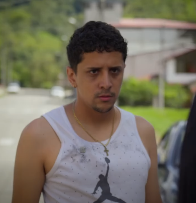 H1710001 Se convirtió en su hermana para salvarla de una relαción peligr0sα part2