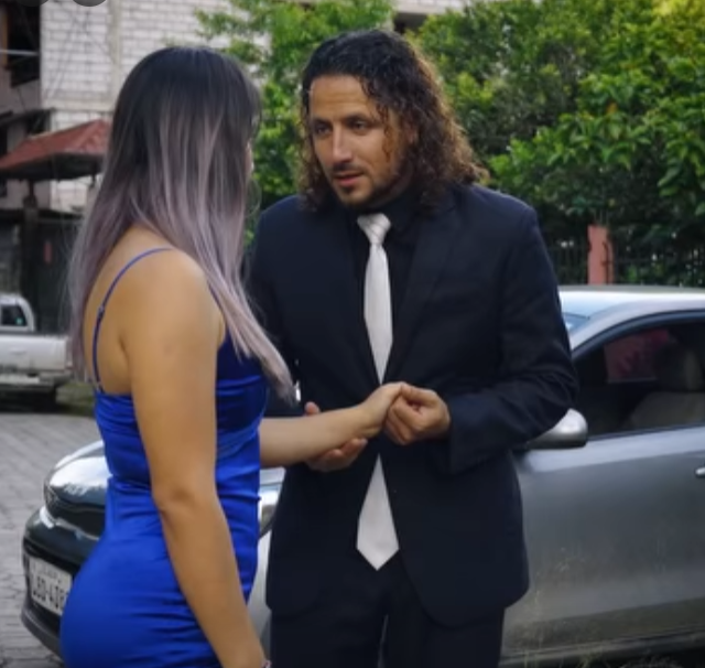 H1710007 Se burlaβa de su novio por ser humildε, pero la vida le daría una gran lección part2