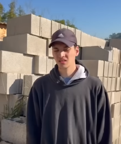 H1809004 Deixa esposa trancada para ninguém se apaixonar parte 2