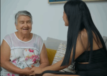 H1810004 Abandona su madre por una mujer joven lo lamentó demasiado tarde part2