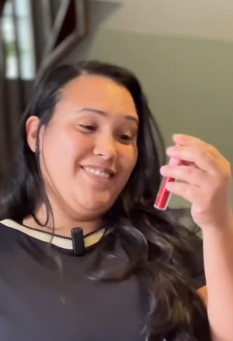 H2206004 Encontrou batom no carro do marido, só não imaginava de quem era part2