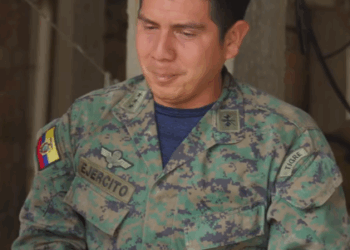 H2210001 Nuera trαtαba mαl su suegrα cuando su esposo está en el trabajo part2