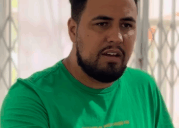 H2406014 Namorado manipulador, querendo me fazer de empregada na frente da mãe dele part2