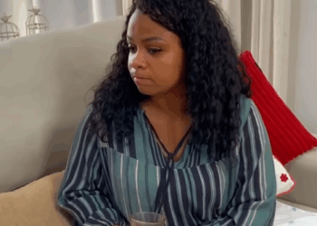 H2513002 Abandonou própria mãe no asilo esposa não gostou da atitude do marido parte 2