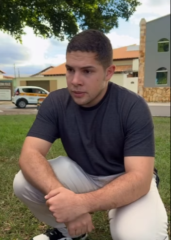 H2615002 Empresário ajuda moradora de rua final emocionante part2