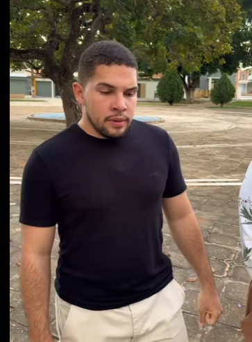 H2615004 Uma mãe faz de tudo por seus filhos! Veja que lição part2