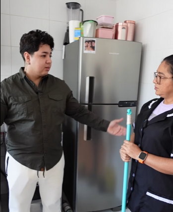 H2701002 Empregada que não lava louça que part2