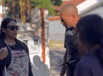 H2706010 Garota pegou tudo que tinha na bolsa para fazer justiça part2