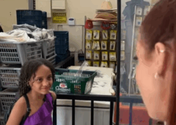 H1312003_MÃE DÁ UM MAU EXEMPLO PARA FILHA DEPOIS SE ARREPENDE PROFUNDAMENTE! PORQUE OS FILHOS APRENDEM MUITO MAIS COM QUE VEEM DO QUE COM QUE OUVEM!_part2