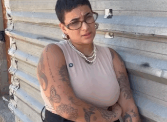 H0115010 Sua pobre mãe tinha um negócio sua filha comia as sopas que vendia part2