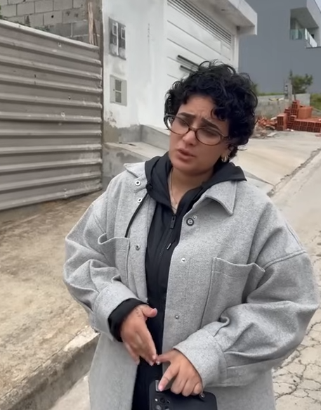 H1309005 Mandou fazer uma casa com filha, quando chegou não podia morar nela part2