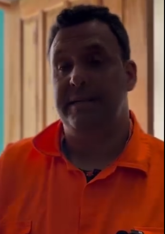 H1306002 Ela desprezou marido pedreiro mas não sabia do SEGREDO dele part2