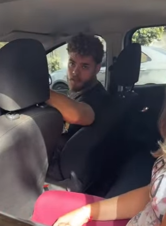 H1303006 Ela ficou brava com mãe, porque ela não deixou ir uma festa sem saber que iria acontecer part2