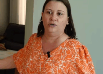 H0501003 Empregada come arroz puro part2