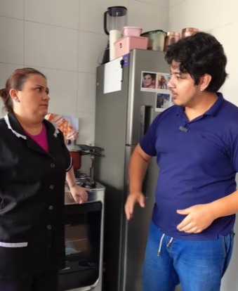 H0501004 Patroa vai tirar satisfação da empregada, porém culpa era toda do patrão Historia Surreal part2