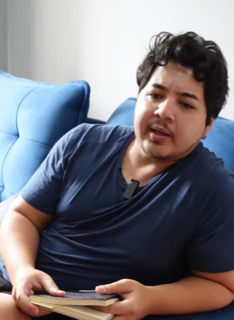 H0501001 Empregada achou mil embaixo do fogao part2