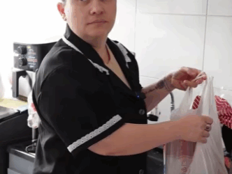 H0501007 Empregada roub4va patroa na hora do mercado part2