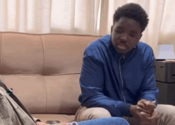 H1503003 Não sobre quem bom na sua cara, sobre quem leal pelas suas costas part2