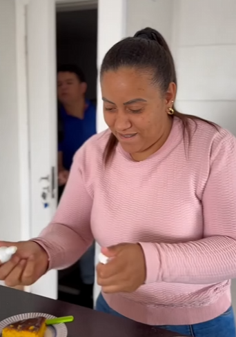 H1701002 Amiga invejOsa tenta acabar com mulher grávida part2