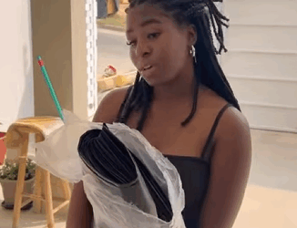 H1716003 Essa jovem ficou milionária vendendo pão você não vai acreditar no motivo part2