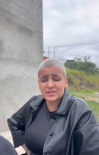 H2203009 Ele retorna para sua cidade encontra isso part2