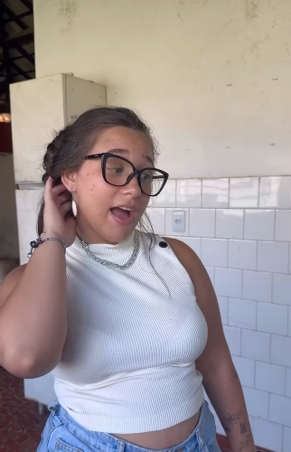 H2203005 Essa mulher era muito boa, mais ninguém comia na casa dela por este motivo part2