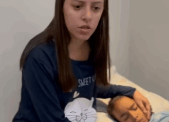 H2206002 Criança m1mada fazia birras no celular, mas que aconteceu no final deixa uma lição part2