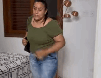 H2206009 Inacreditável que essa tia invejosa, teve coragem de fazer com sua própria sobrinha part2