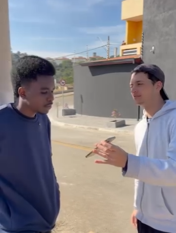 H2215003 Com tanto filtro fica difícil te conhecer part2