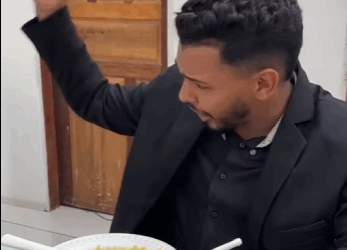 H2412001 Ela sabotou prato dela, mas patrão viu tudo part2