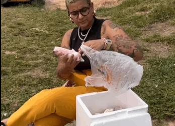 H2416005 Vendia Gelinhos, mas tinha tudo caro relógio caro celular caro corrente cara part2