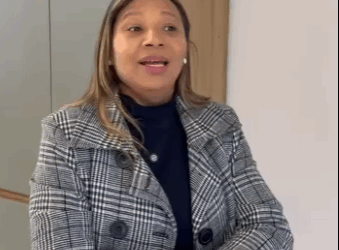 H2515002 Ela vive na rua, tia está cansada das suas noites de festa parte 2