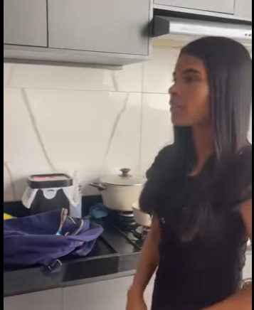 H2608002 Sua esposa acreditava que dinheiro era tudo ate que ele lhe ensinou uma grande lic o part2