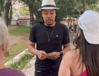 H2609004 Milionário testa muitas mulheres para encontrar amor da sua vida part2