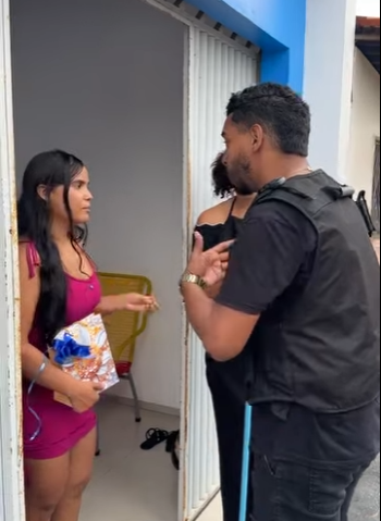 H2612002 Ela foi infiel ao marido policial part2