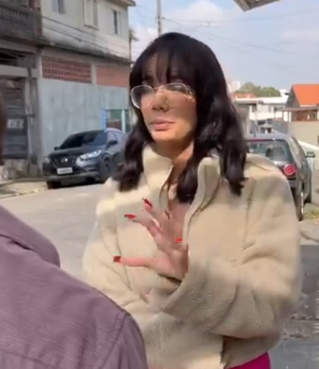 H2705003 Ela põe homens prova para ver qual deles era certo part2