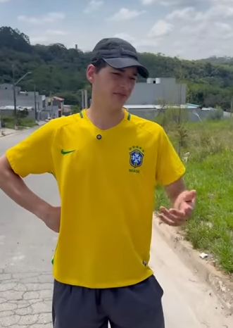 H2709002 Não queria dividir mesa com mãe do maridopart2