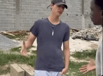 H2709004 Levou filha vestida de noiva para se casar com ele part2