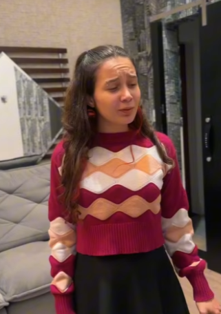 H2801004 Nunca deixe seus filhos sozinhos em casa Veja que aconteceu com esta menina part2