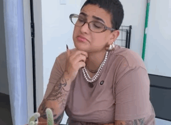 H2814005 dinheiro da comida da sua esposa dá para sua amante parte 2