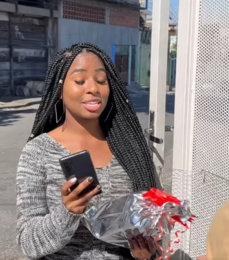 H2905005 Queria tudo da vizinha até ponto de part2